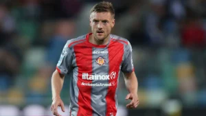 jamie vardy burnley - ilustrasi berita Jamie Vardy ke Burnley: Striker Veteran Dikontrak Sampai Akhir Musim — Jamie…